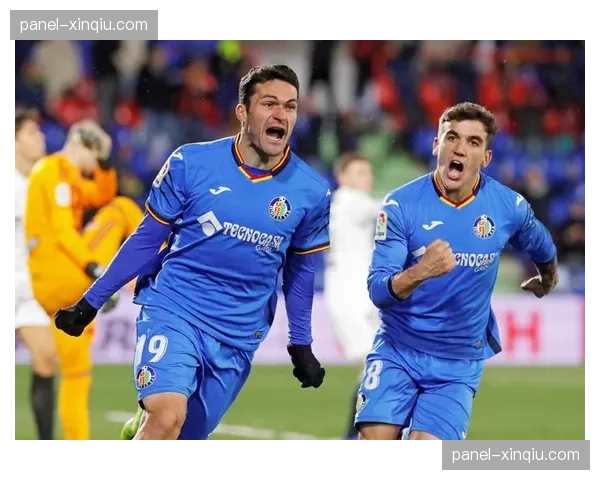 数据预测:奥萨苏纳对阵阿尔梅里亚,主队防守稳固被看好 数据预测:奥萨苏纳对阵阿尔梅里亚,主队防守稳固被看好